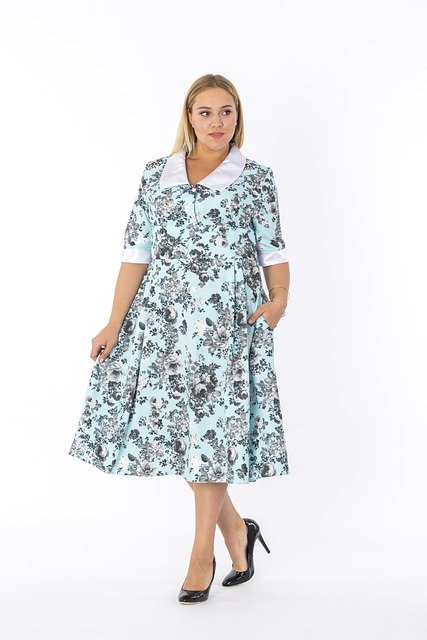 Robe grande taille : élégance et confort pour femmes rondes